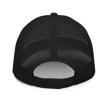 Load image into Gallery viewer, Embroidered Snapback Cap (Black)
